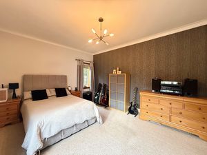 Photo 26- click for photo gallery